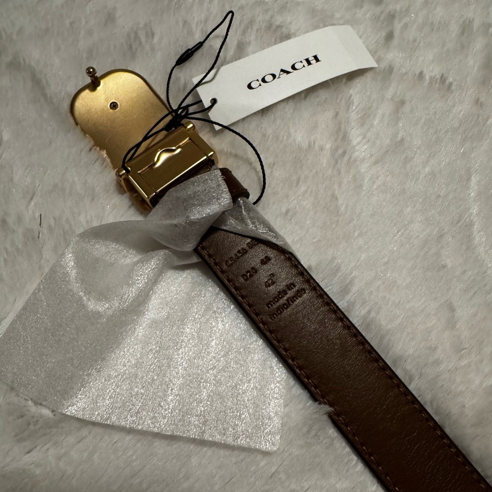 Coach Women’s REVERSIBLE Leather Belt with Gold Buckle OS - Picture 2 of 5